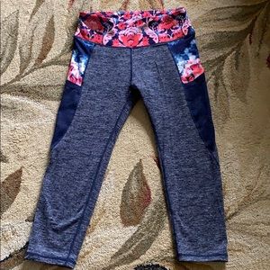 Nanette Lepore Capri leggings.